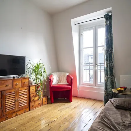 Charming Cocoon Near Bastille Paris